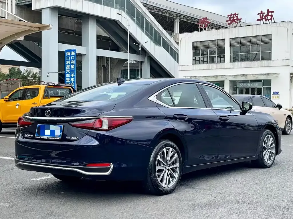 Lexus ES 2024 из CN, фото 3