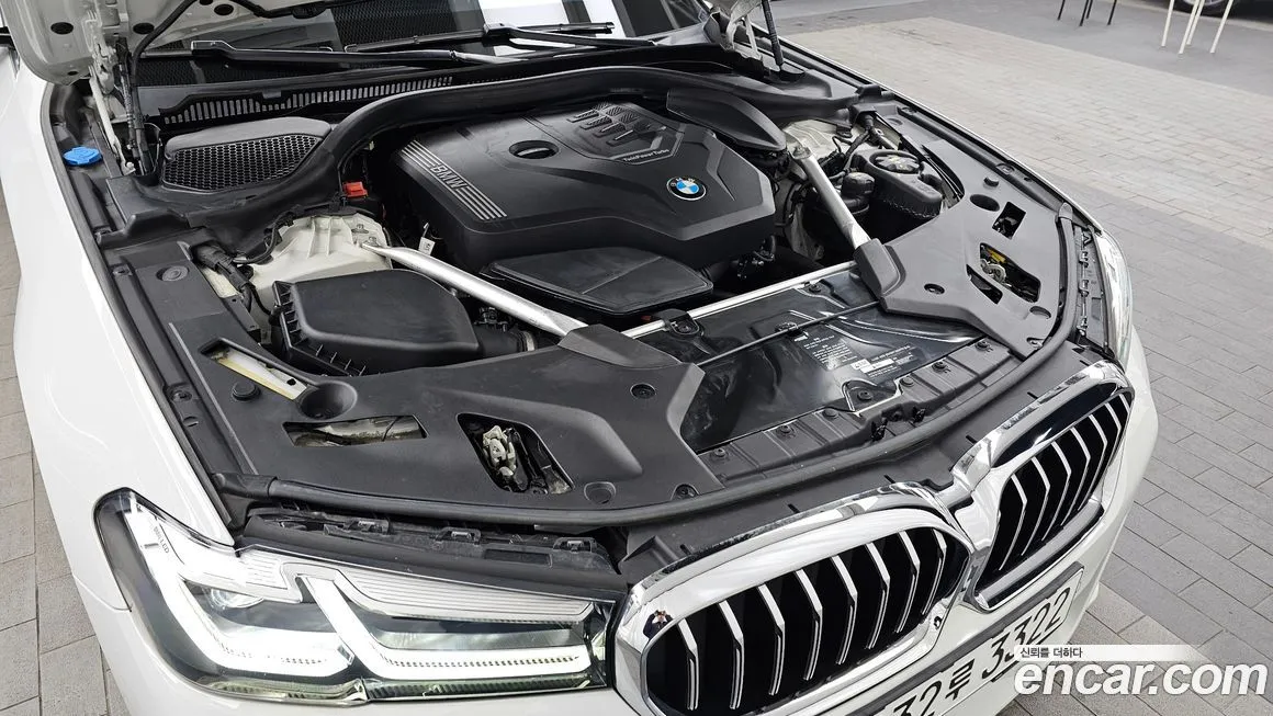 BMW 5-Series 2021 из KR, фото 9