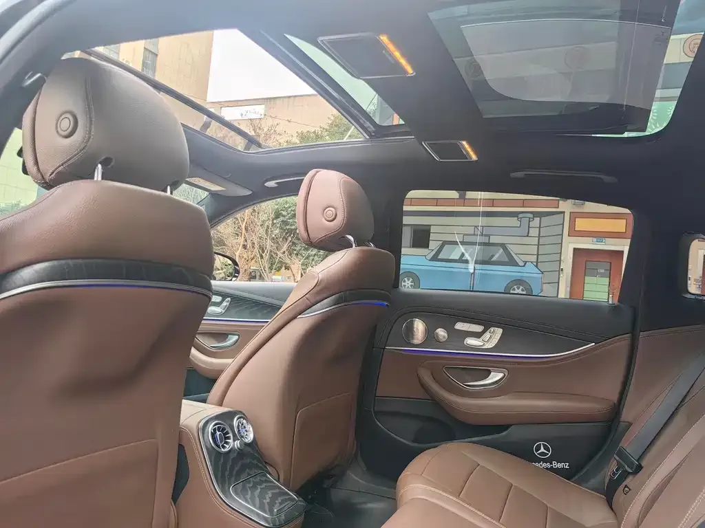 Mercedes-Benz E-Class 2022 из CN, фото 5