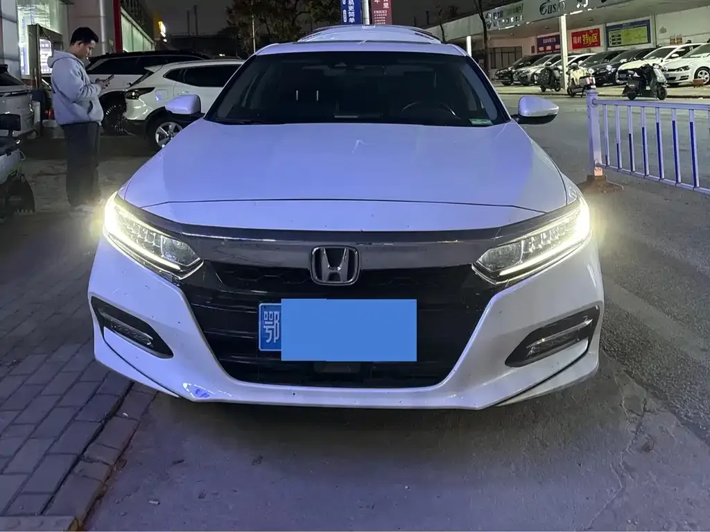 Honda Accord — фото 2