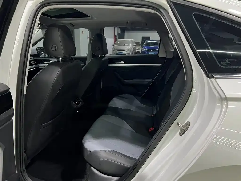 Volkswagen Lavida 2023 из CN, фото 6