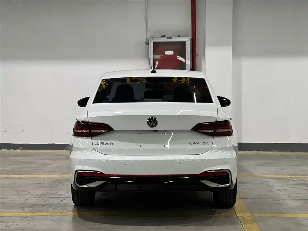 Volkswagen Lavida 2023 из CN, фото 2