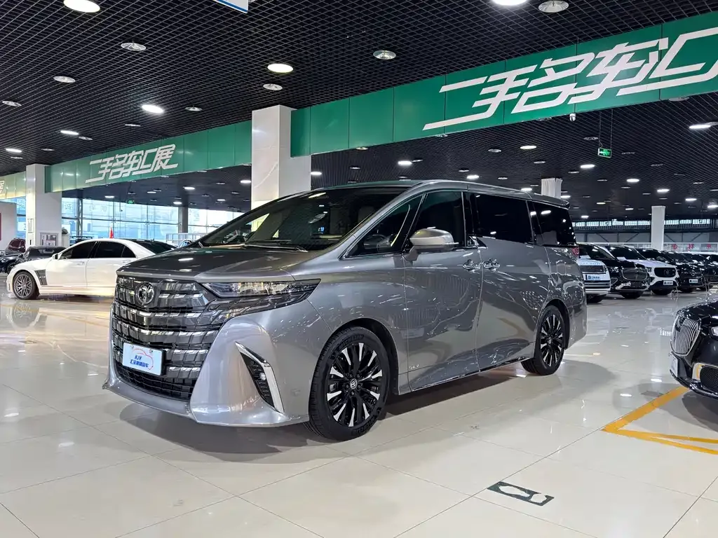 Toyota Alphard 2024 из CN, фото 1