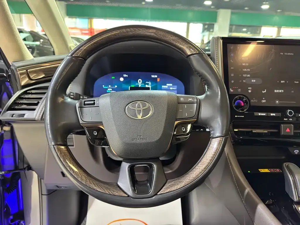 Toyota Alphard 2024 из CN, фото 4