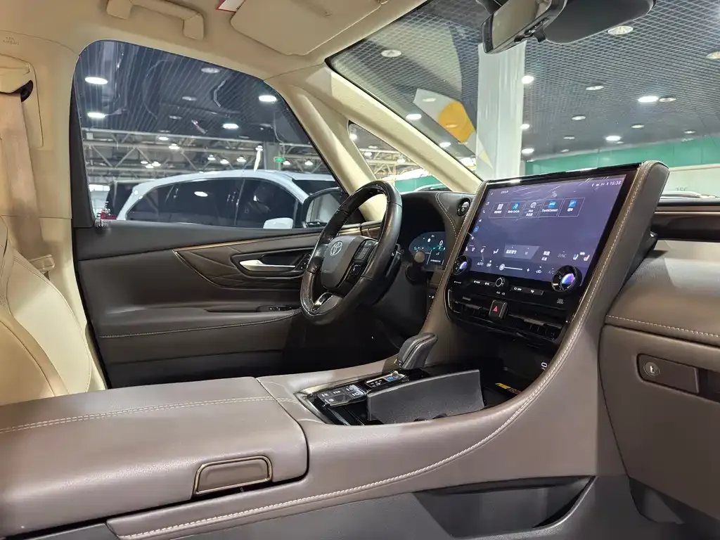 Toyota Alphard 2024 из CN, фото 9