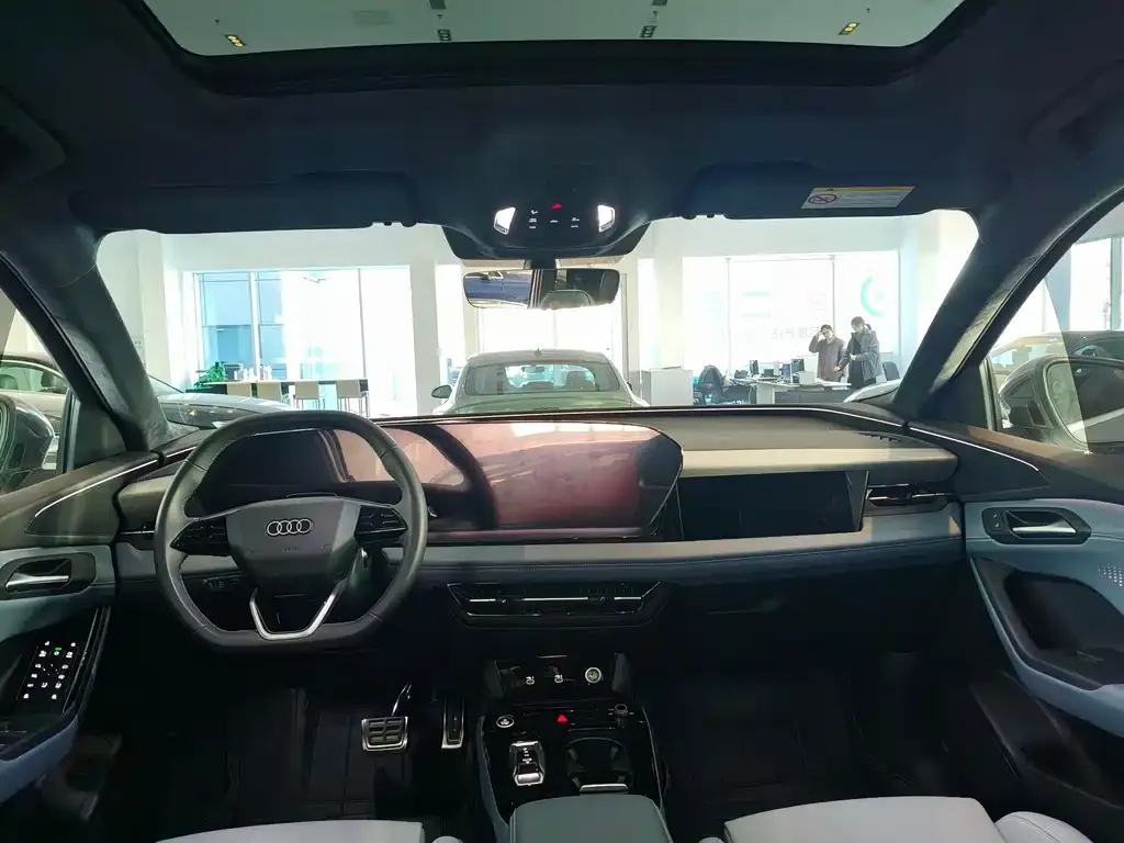 Audi Q6L e-tron — фото 3