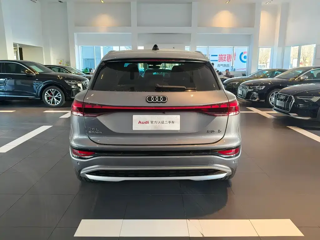 Audi Q6L e-tron — фото 9