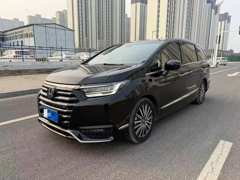 Honda Elysion 2023 из CN, фото 9