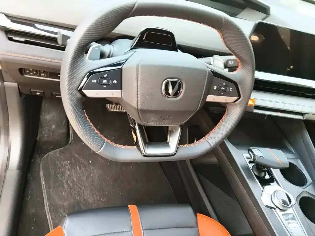 Changan UNI-V 2024 из CN, фото 10