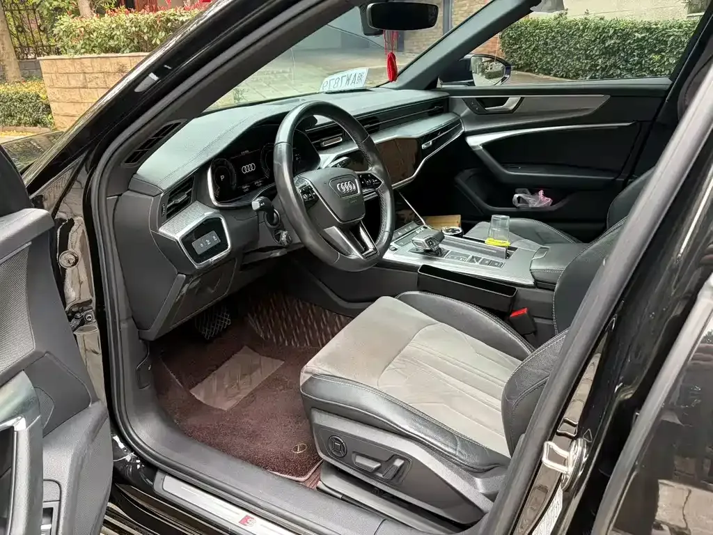 Audi A6L 2022 из CN, фото 4