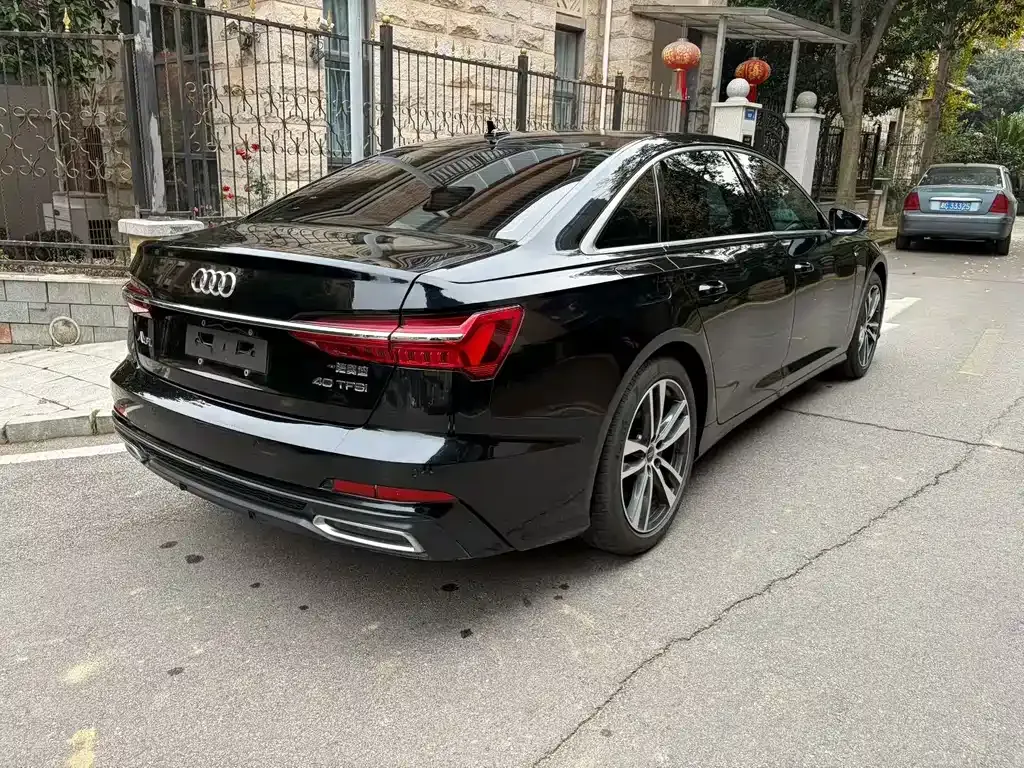 Audi A6L 2022 из CN, фото 6