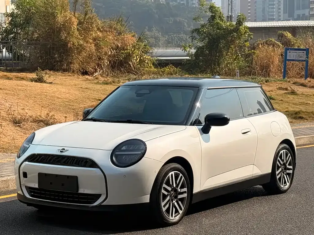 MINI Cooper EV 2025 из CN, фото 1