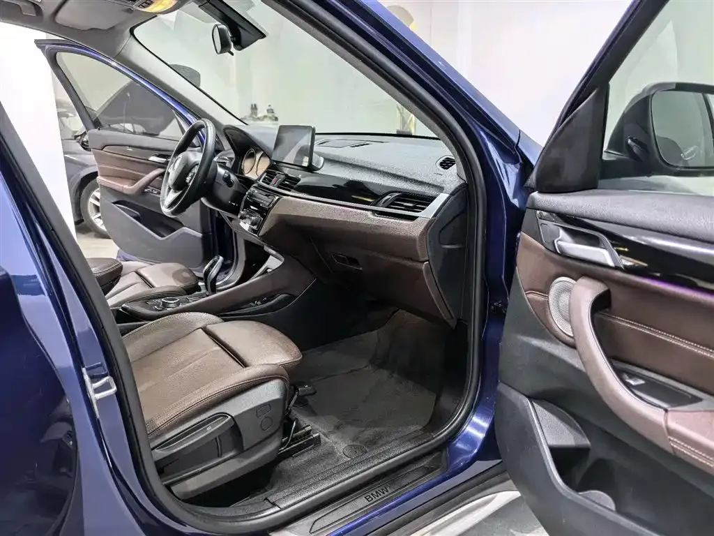 BMW X1 2022 из CN, фото 2