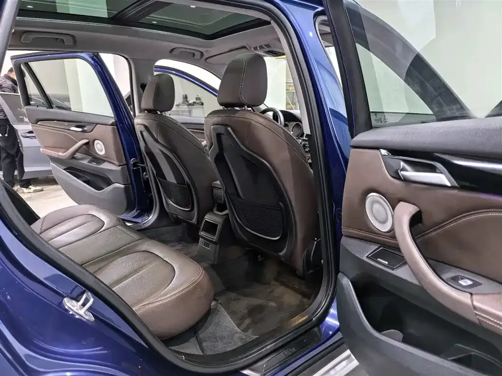 BMW X1 2022 из CN, фото 4