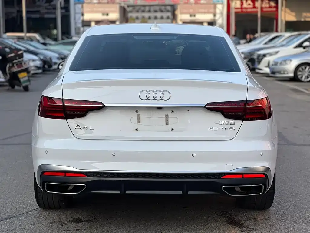 Audi A4L — фото 4