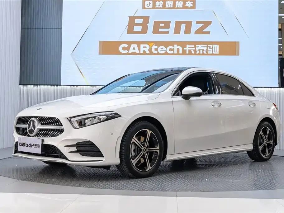 Mercedes-Benz A-Class 2023 из CN, фото 1