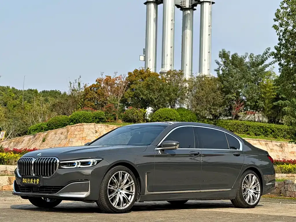 BMW 7 Series 2021 из CN, фото 1