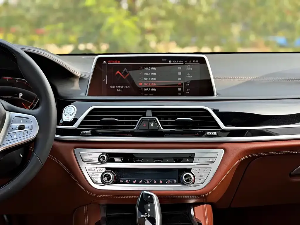 BMW 7 Series 2021 из CN, фото 7
