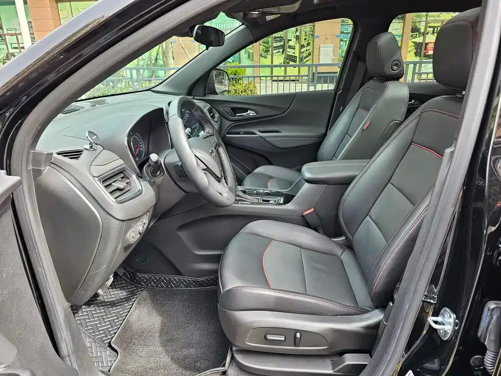 Chevrolet Equinox 2024 из CN, фото 4