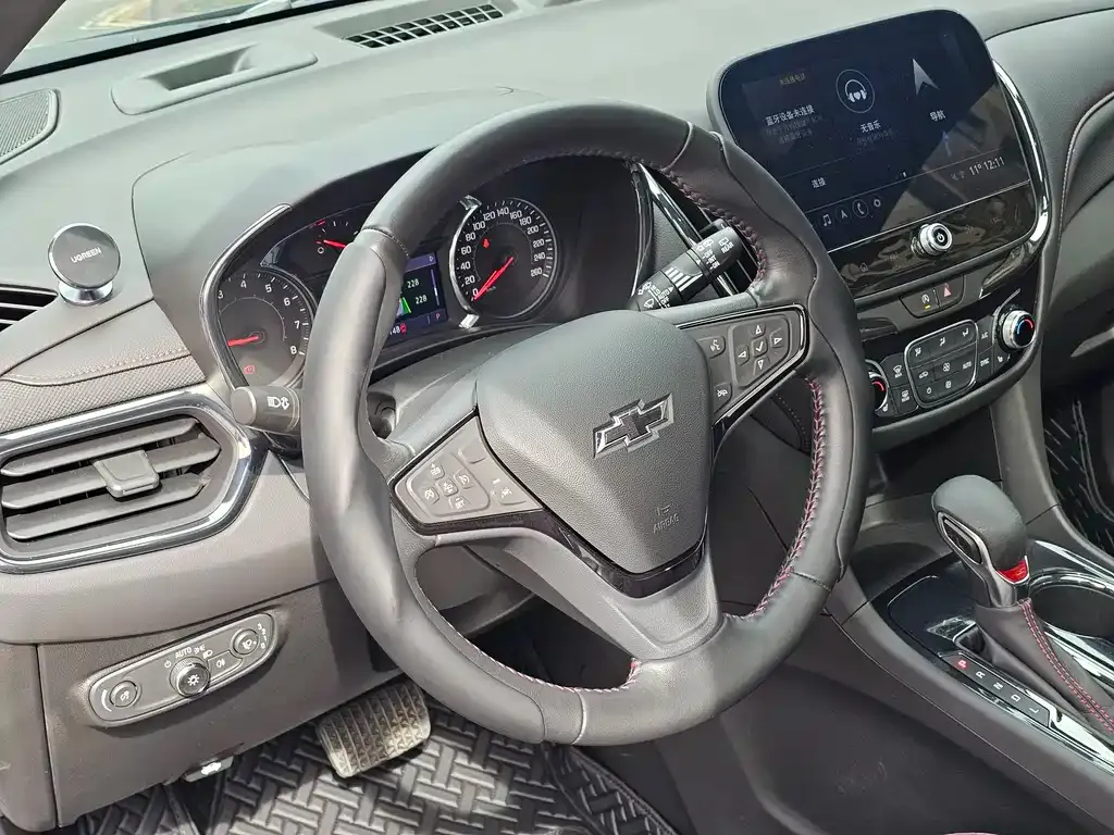 Chevrolet Equinox 2024 из CN, фото 3