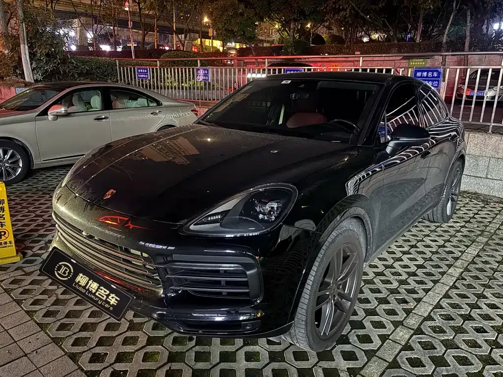 Porsche Cayenne 2023 из CN, фото 1