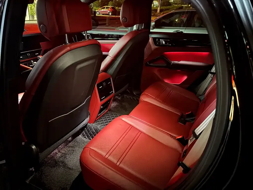 Porsche Cayenne 2023 из CN, фото 3