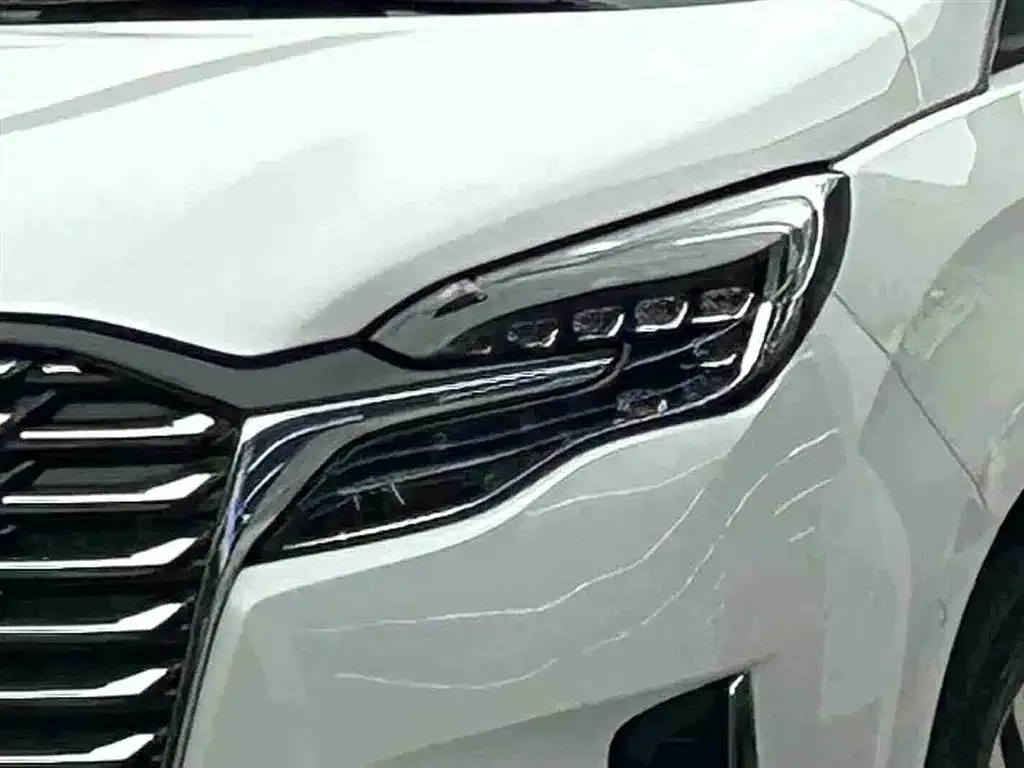Buick GL8 2023 из CN, фото 8