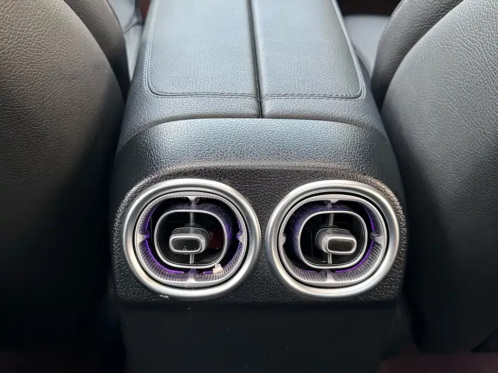 Mercedes-Benz C-Class 2023 из CN, фото 7