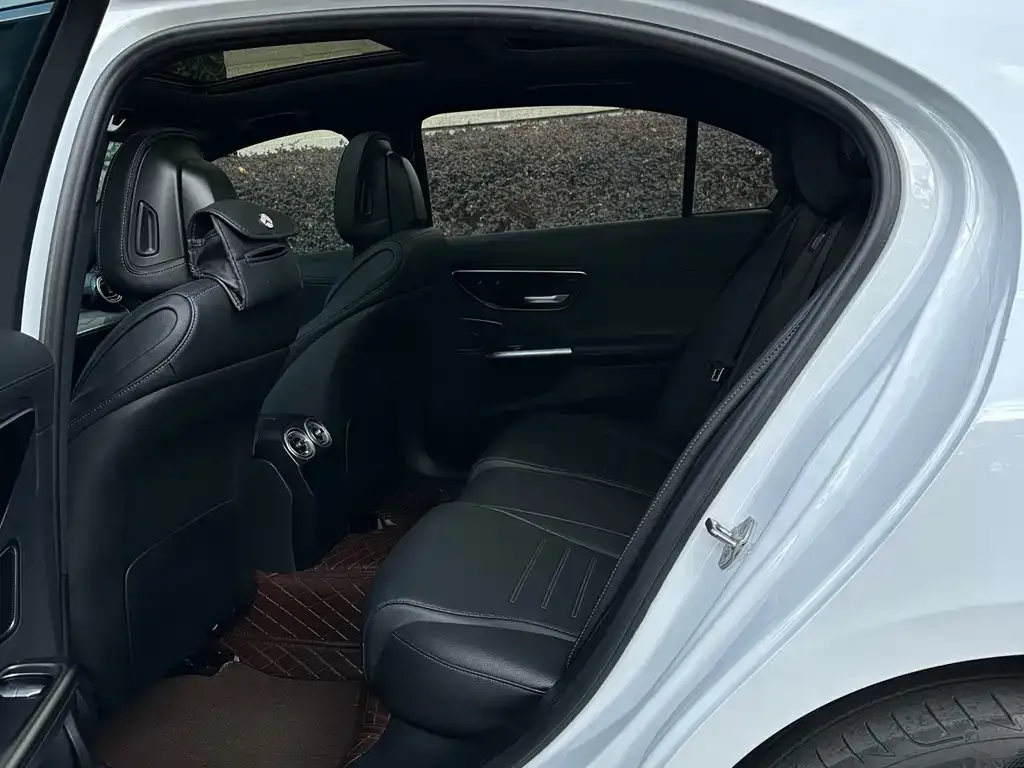 Mercedes-Benz C-Class 2023 из CN, фото 2