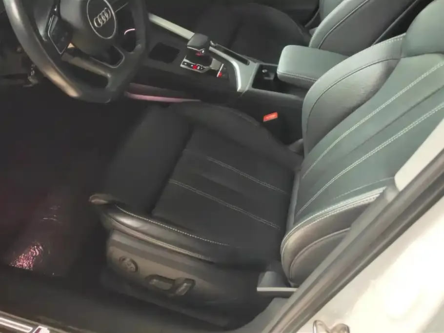 Audi A4L 2022 из CN, фото 7