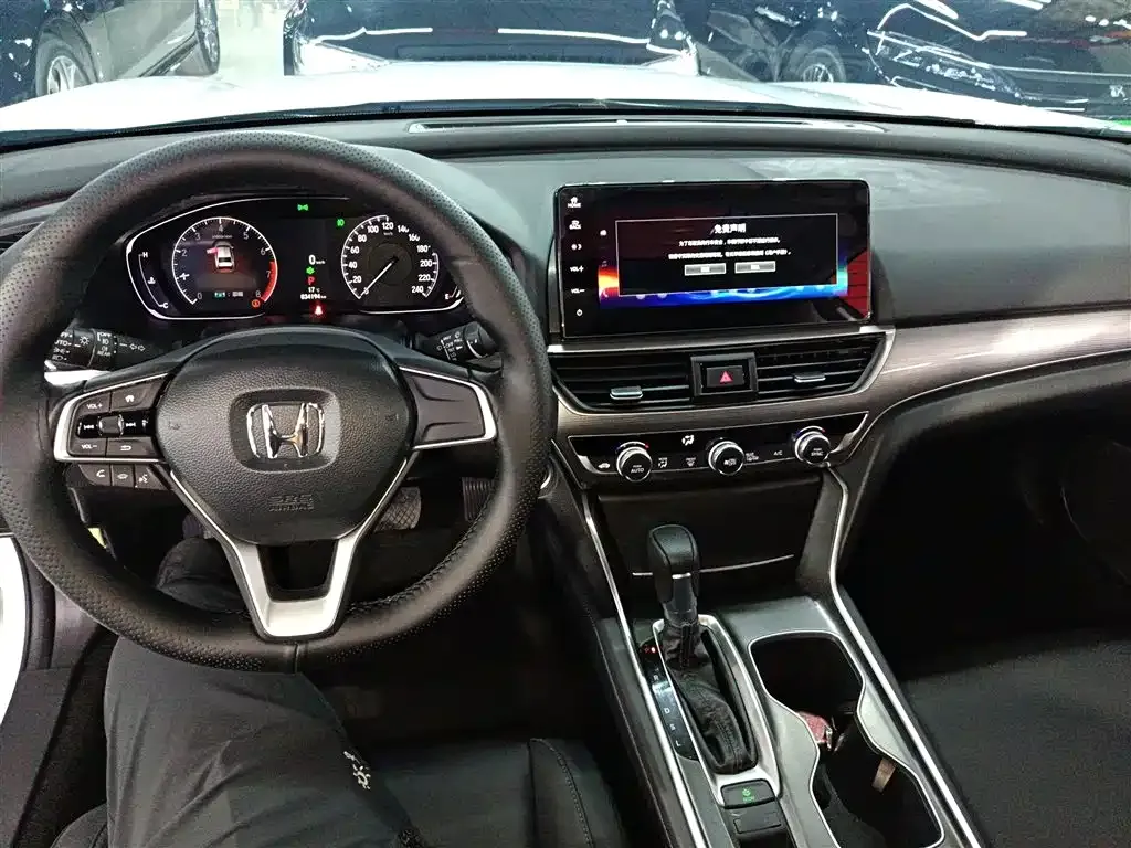 Honda Accord — фото 5