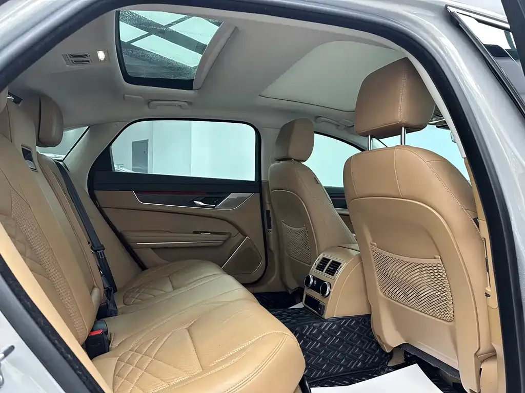 Jaguar XFL 2023 из CN, фото 9