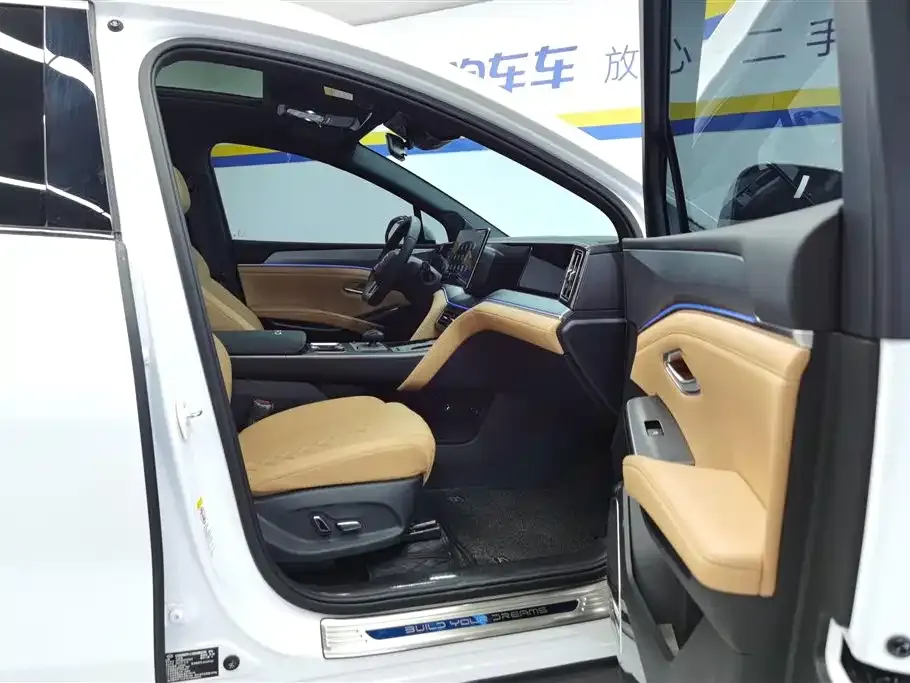 BYD L DM-i 2025 из CN, фото 8