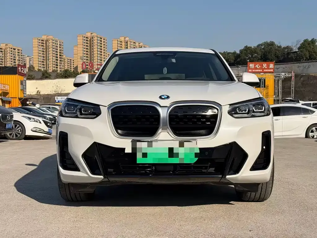 BMW iX3 2024 из CN, фото 8