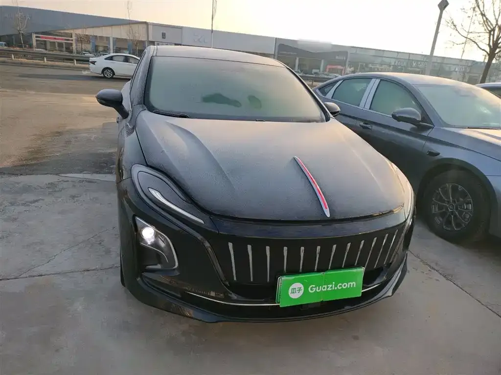 Hongqi E-QM5 2023 из CN, фото 3