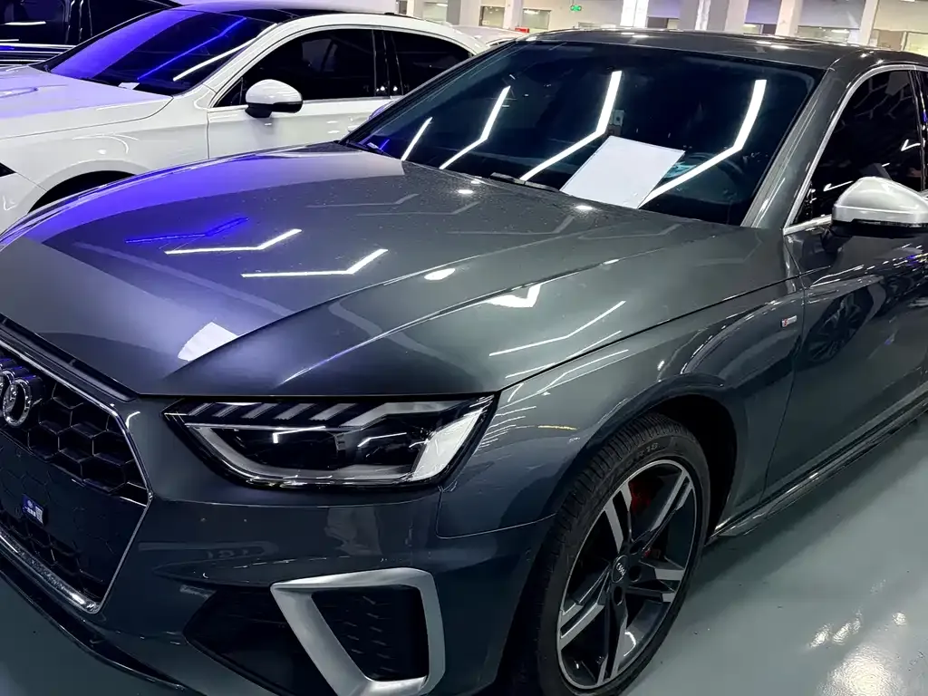 Audi A4L 2021 из CN, фото 9