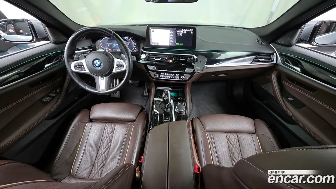 BMW 5-Series — фото 10