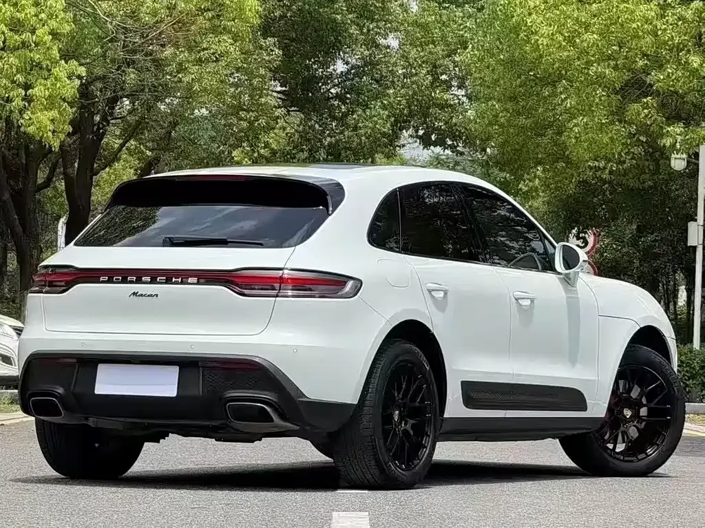 Porsche Macan — фото 10