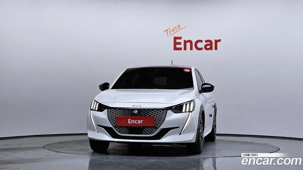 Peugeot 208 2021 из KR, фото 3