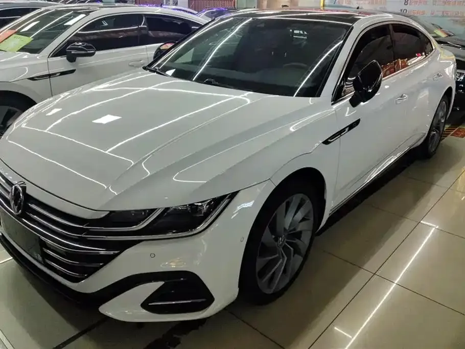 Volkswagen CC 2023 из CN, фото 1