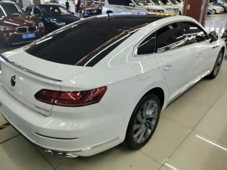 Volkswagen CC 2023 из CN, фото 9