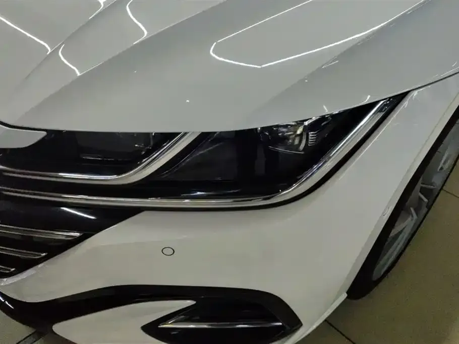 Volkswagen CC 2023 из CN, фото 8