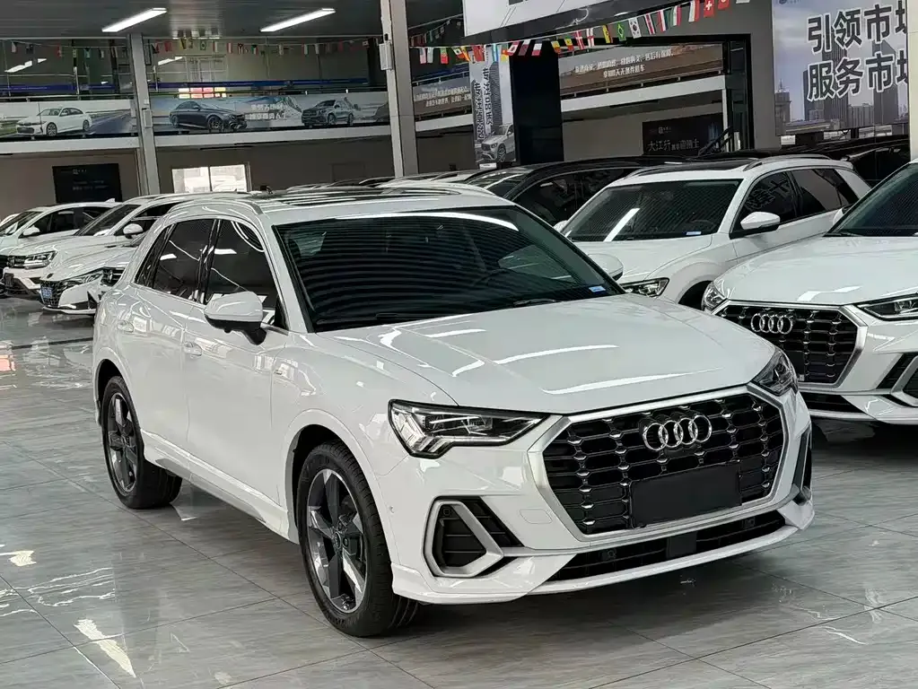 Audi Q3 — фото 6