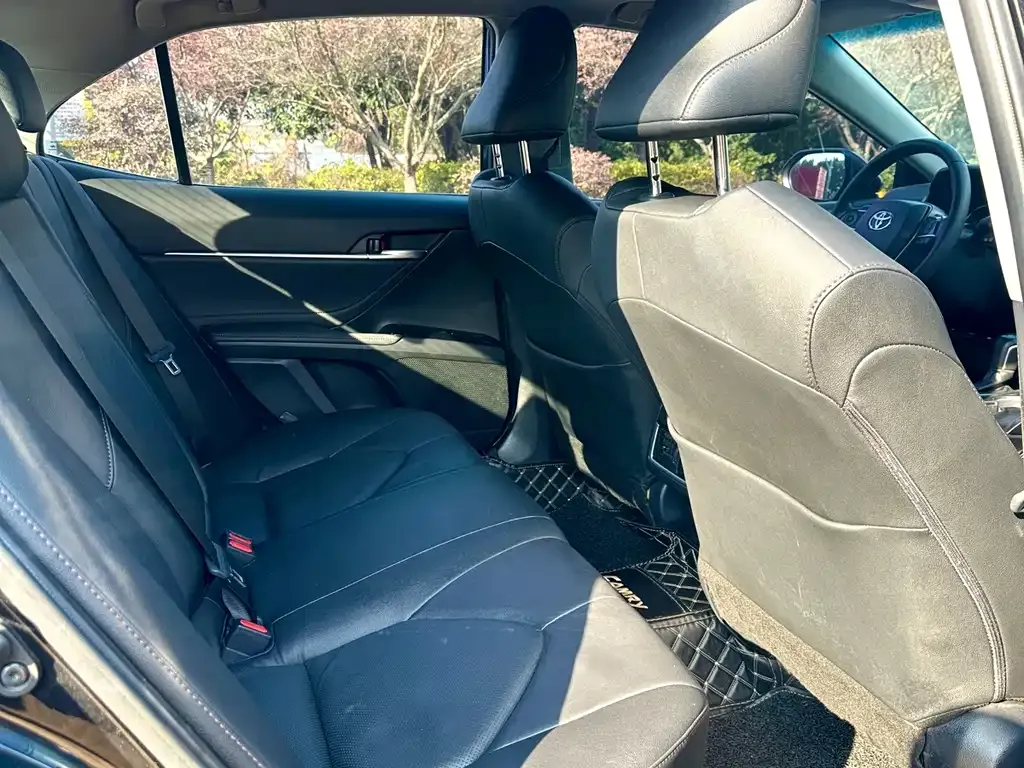Toyota Camry 2022 из CN, фото 8