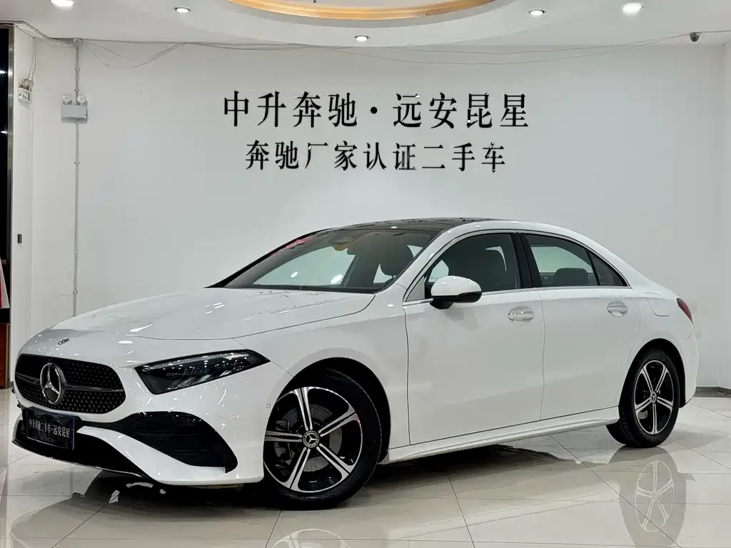 Mercedes-Benz A-Class 2023 из CN, фото 1