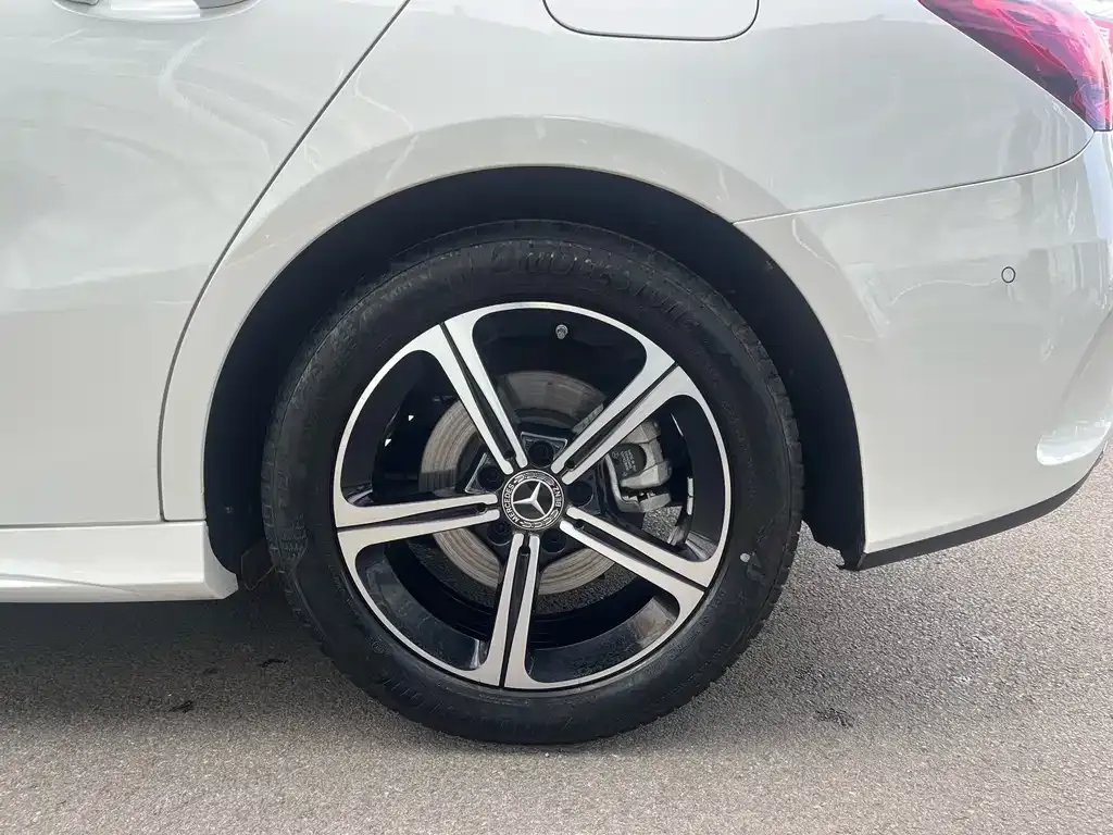 Mercedes-Benz A-Class 2023 из CN, фото 8