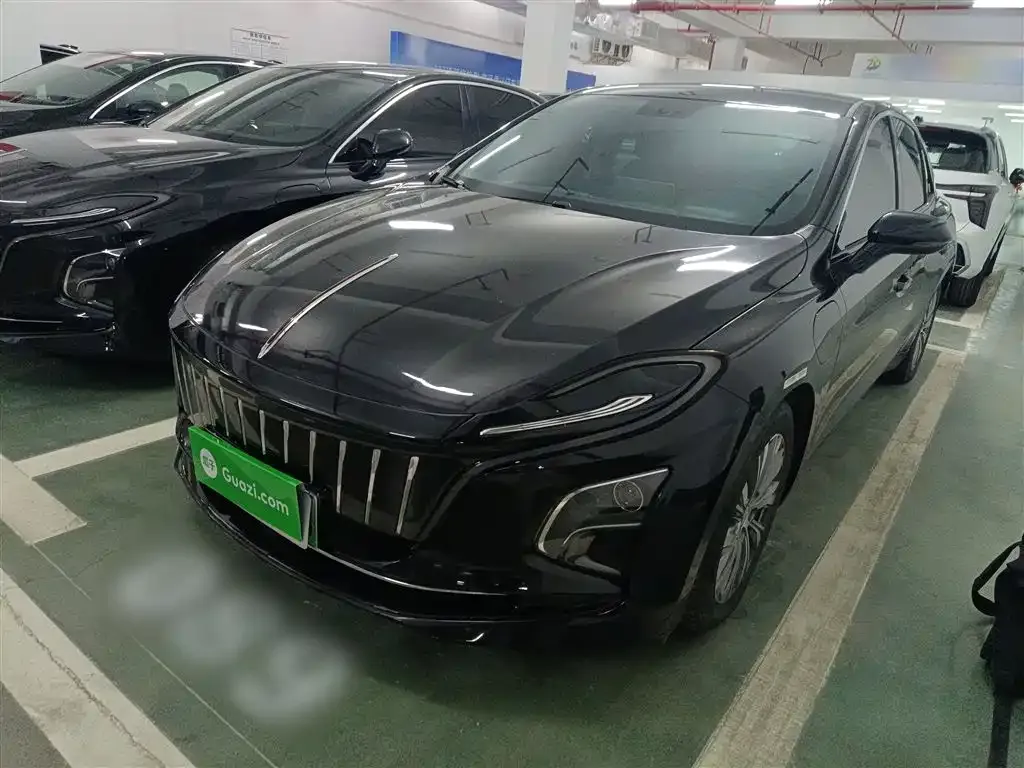 Hongqi E-QM5 — фото 2