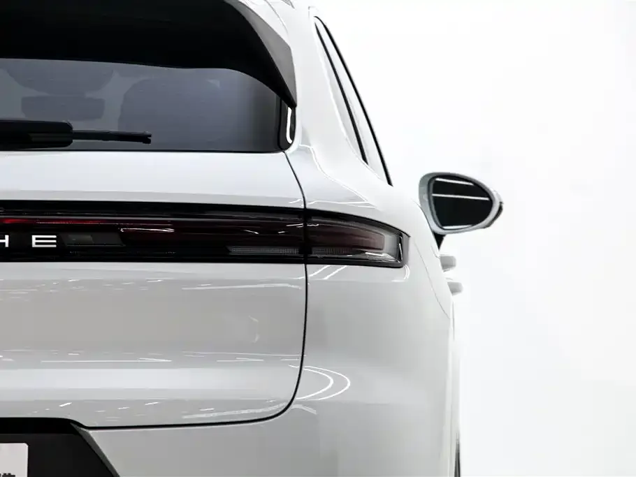 Porsche Cayenne 2025 из CN, фото 2