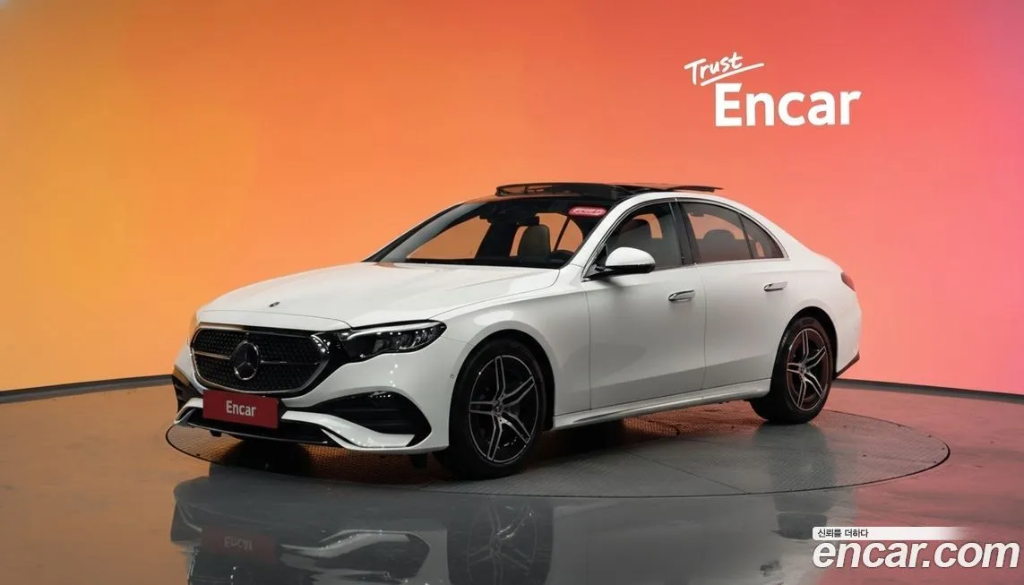 Mercedes-Benz E-Class — фото 1