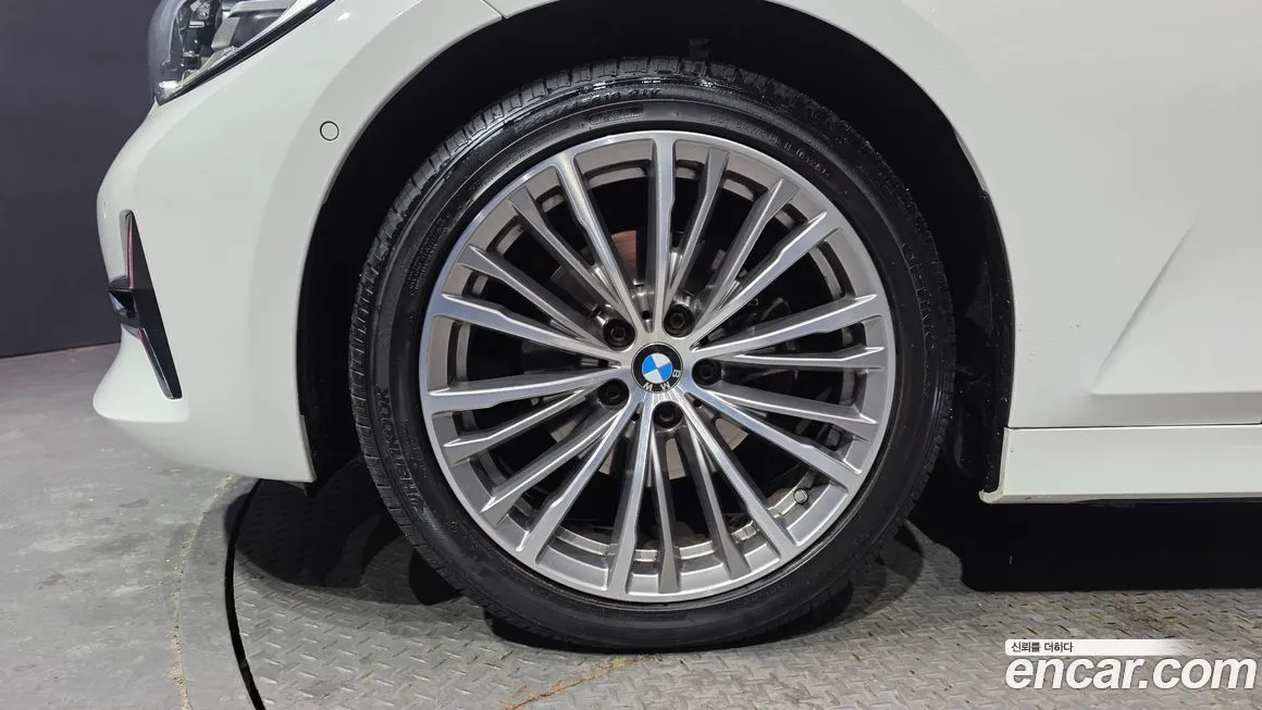 BMW 3-Series 2021 из KR, фото 7